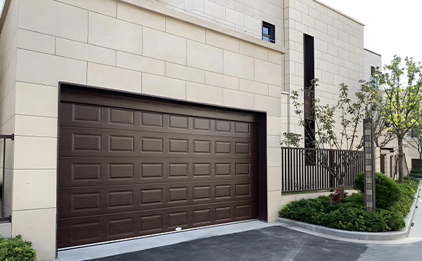 博尔塔拉车库门