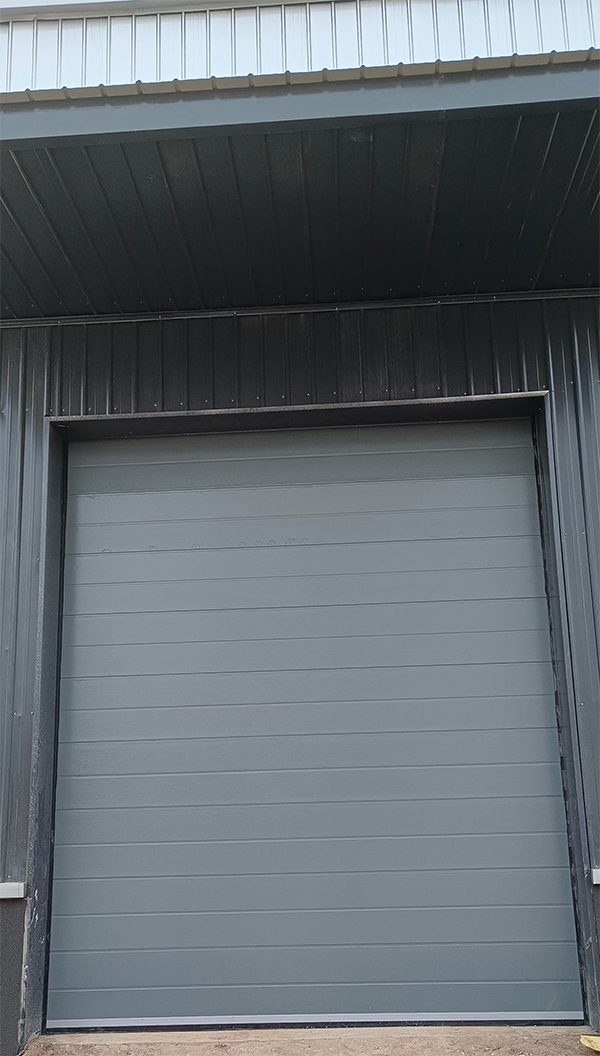 博尔塔拉车库门