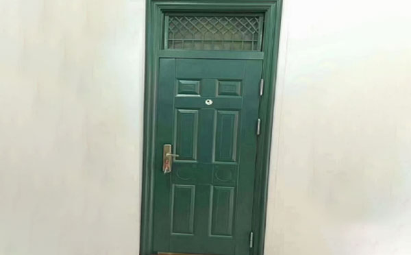 博尔塔拉学校教室门 博尔塔拉学校教室门