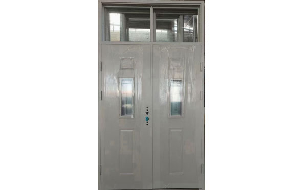 博尔塔拉学校教室门