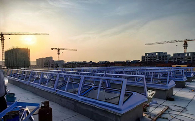 消防博尔塔拉排烟窗开启角度