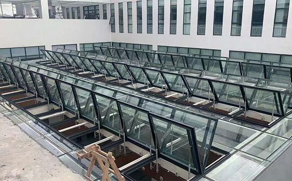 百安科技有限公司近期博尔塔拉排烟窗项目案例分享 百安科技有限公司近期博尔塔拉排烟窗项目案例分享