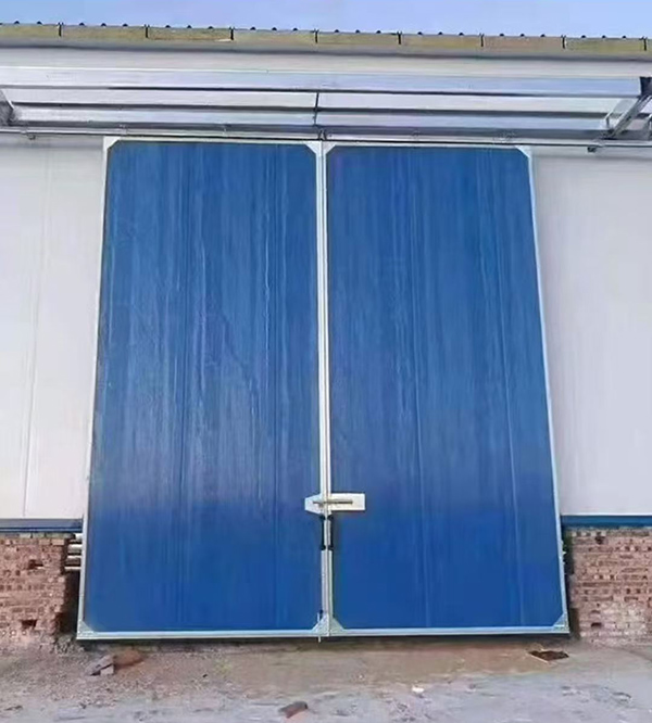 博尔塔拉工业门在大型仓储物流通道中的应用实例