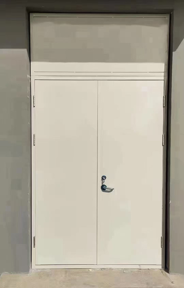 展览馆项目完成大跨度博尔塔拉防火门安装